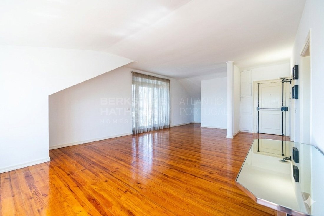 Apartment in Paco de Arcos, Lisbon, Portugal 1 - 17731026