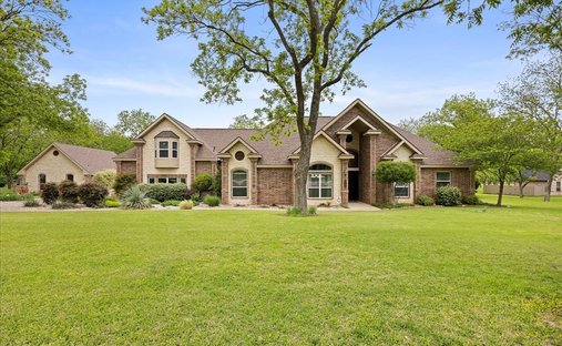 House in Granbury, Texas, United States 1