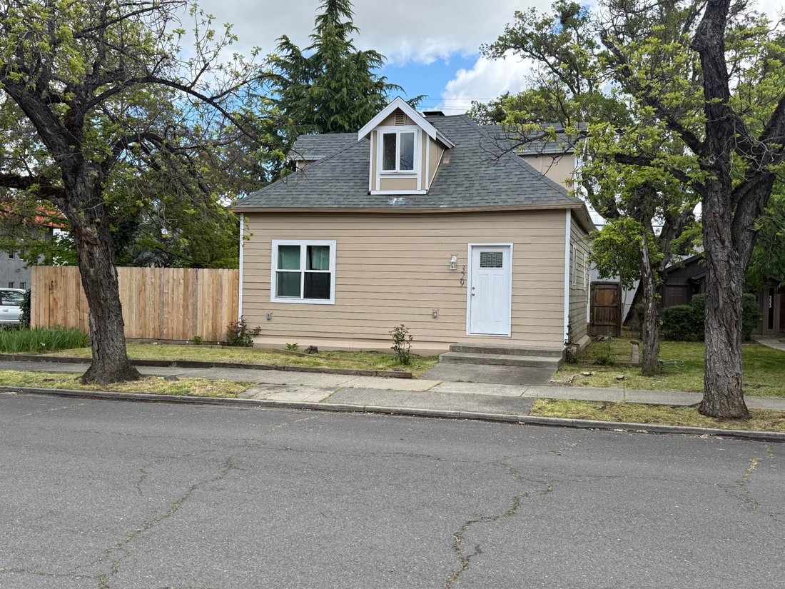 Medford, Oregon, United States 3 - 17729512