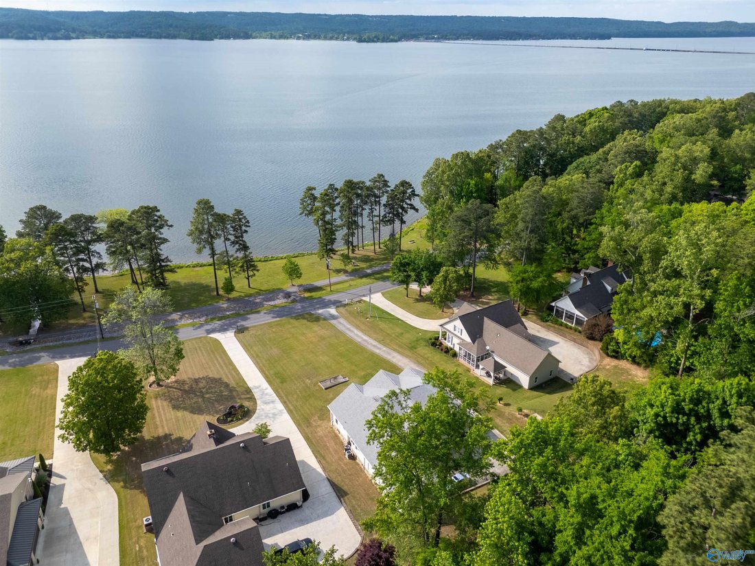 House in Guntersville, Alabama, United States 4 - 17729542