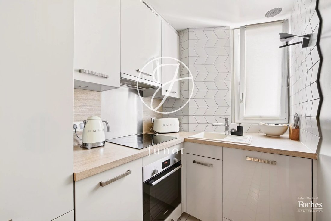 Apartment in Chaillot, Paris 16e Arrondissement, Paris 4 - 17727630