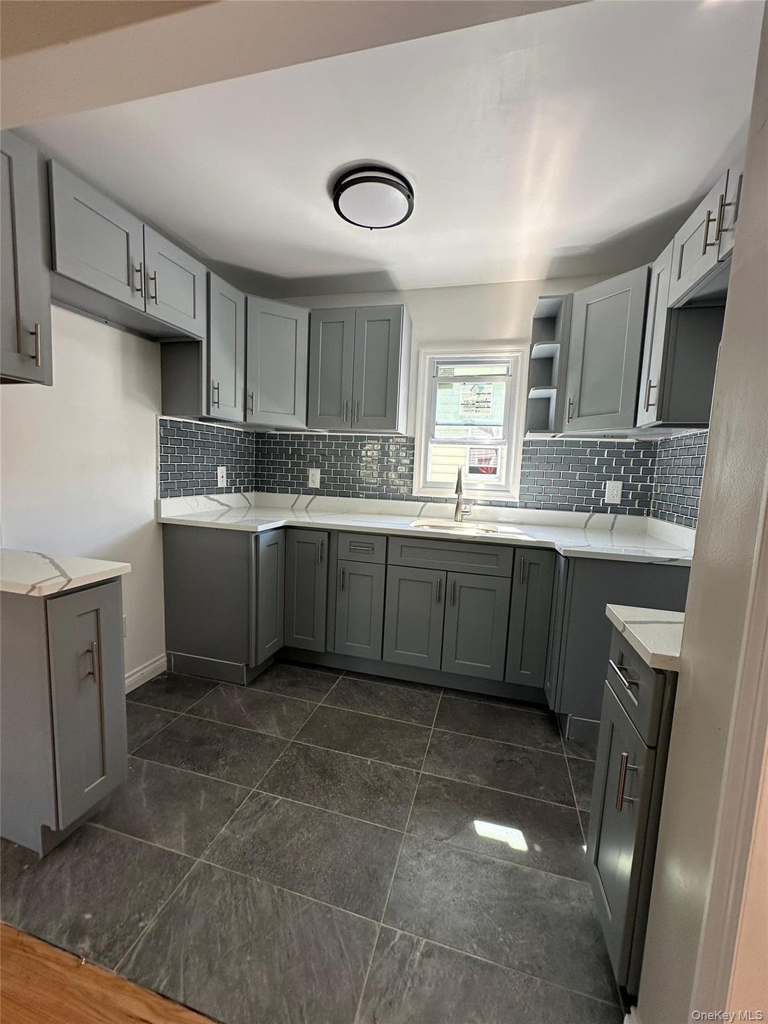 House in New York, New York, United States 2 - 17495515
