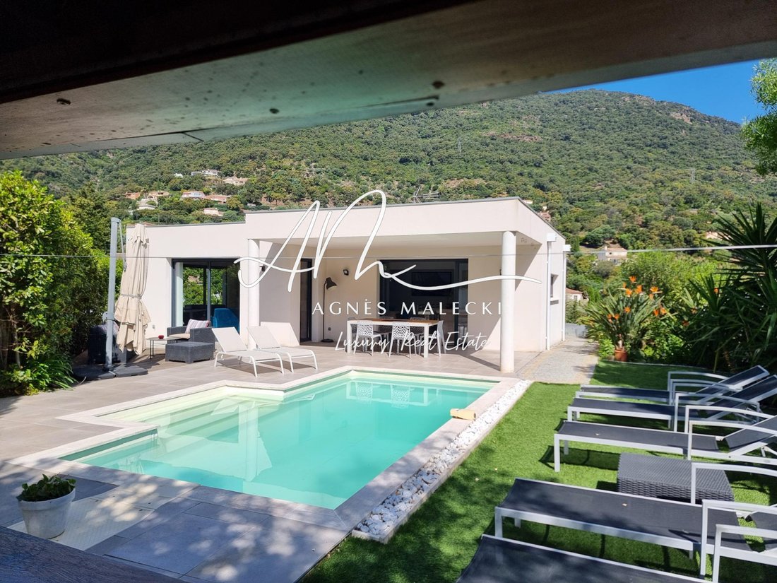 Villa in Nord, Cavalaire-sur-Mer, France 5 - 17730263