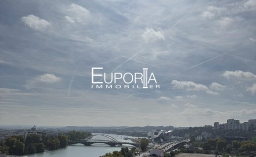 Apartment in Perralière, Lyon, Auvergne-Rhône-Alpes 1