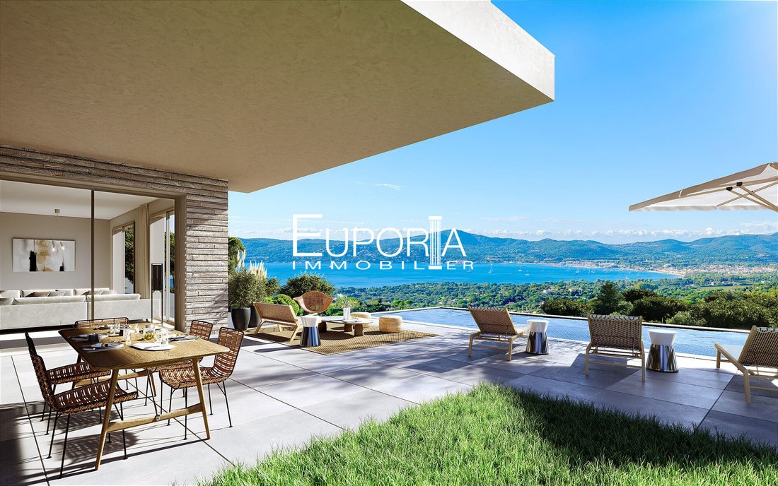 House in Grimaud, Provence-Alpes-Côte d'Azur, France 1 - 17732273