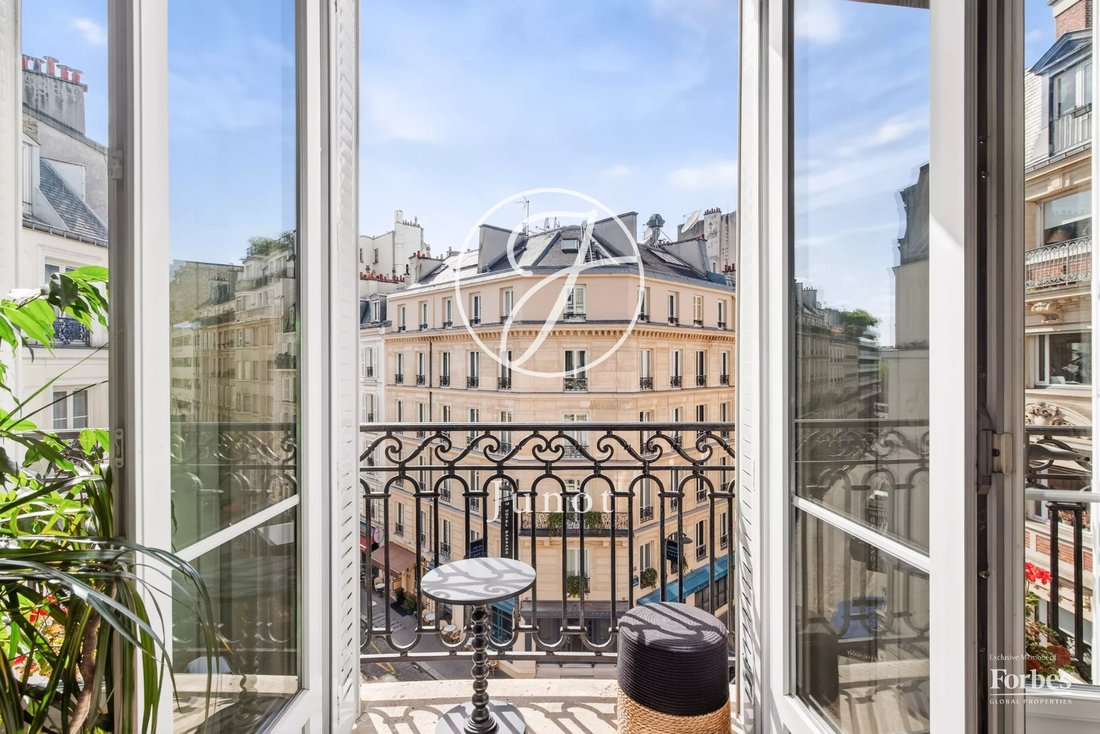 Apartment in Chaillot, Paris 16e Arrondissement, Paris 1 - 17727630