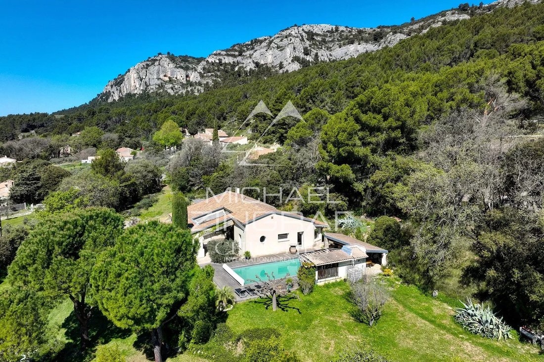 House in Puget, Provence-Alpes-Côte d'Azur, France 2 - 17729612