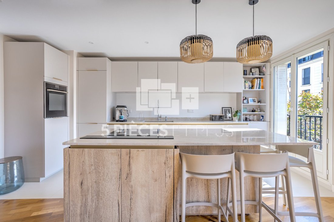 Apartment in Domaine National du Château, Versailles, France 2 - 17730746