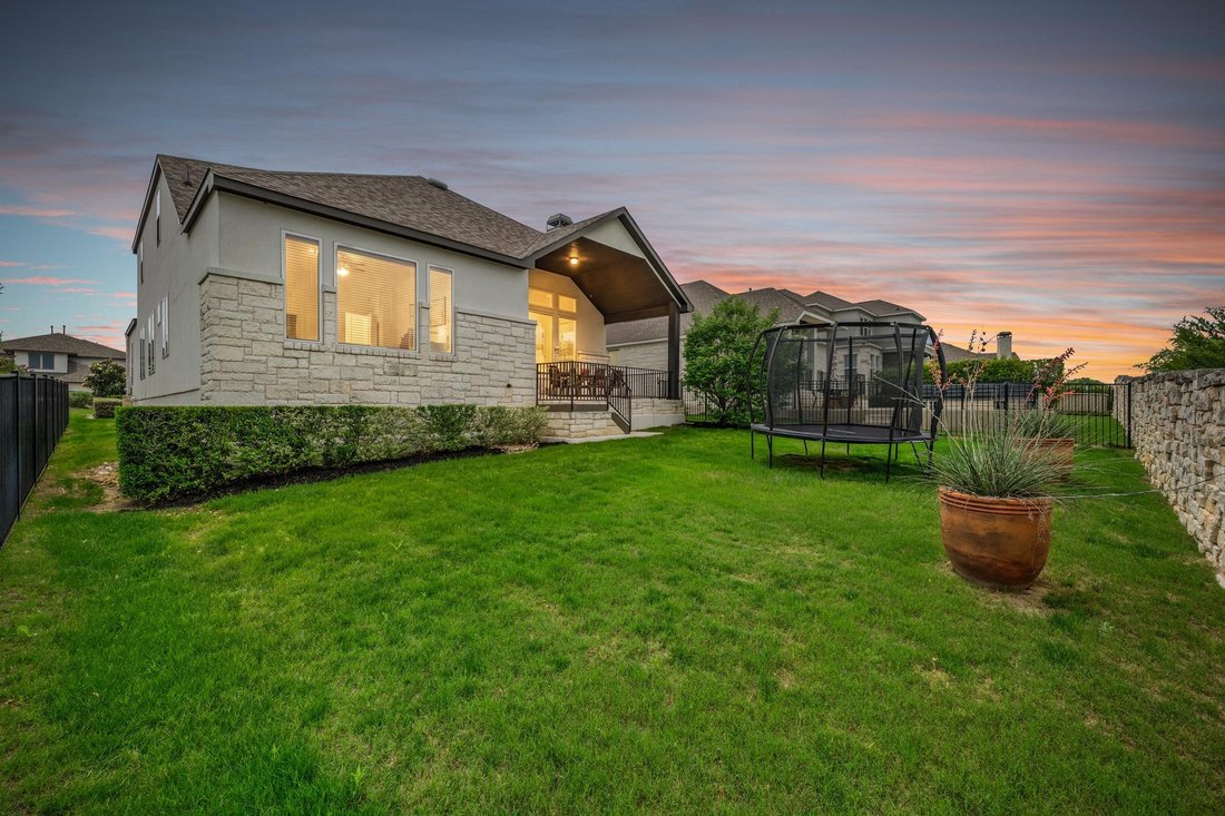 House in Spicewood, Texas, United States 2 - 17732696