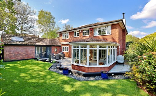House in Pyrford Green, Woking, England 1