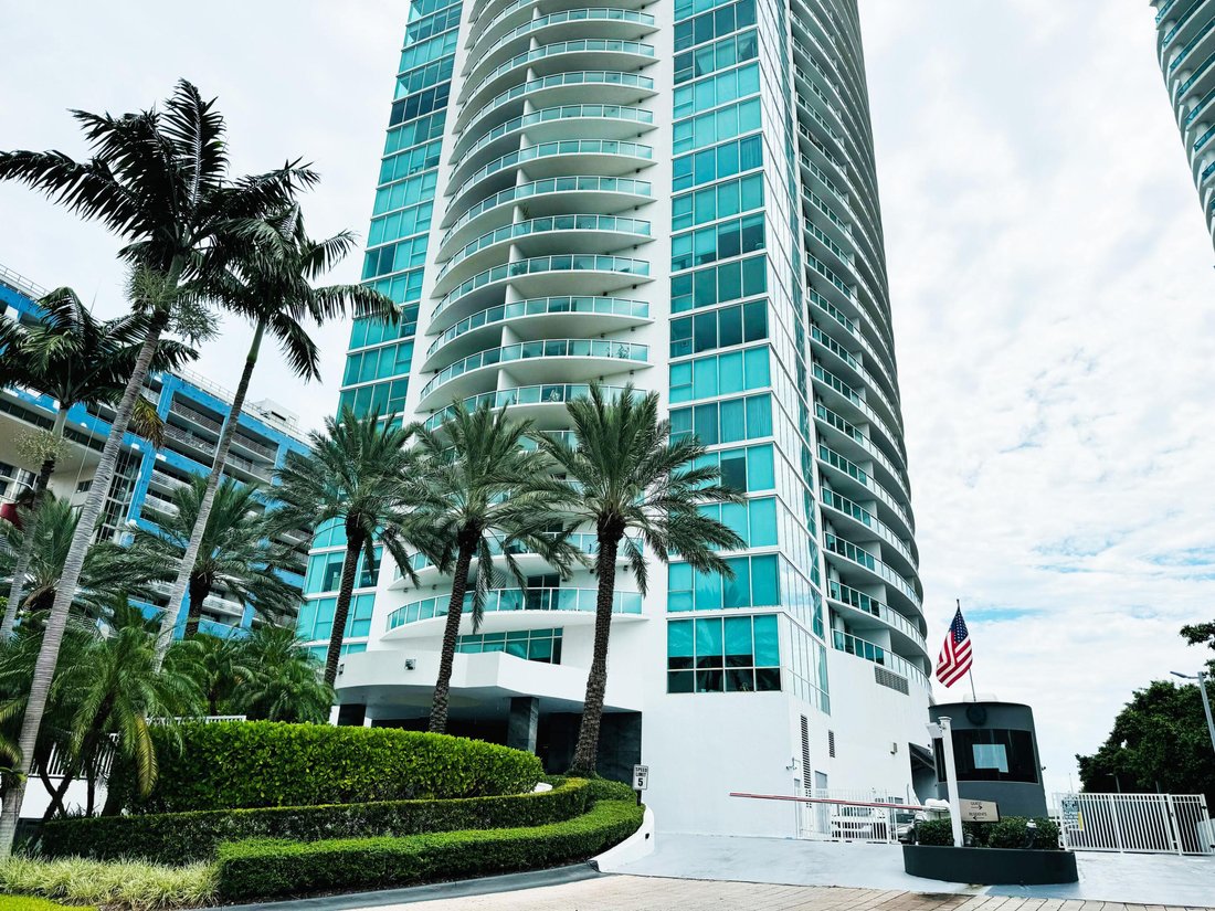 Condo in Miami, Florida, United States 2 - 17732616