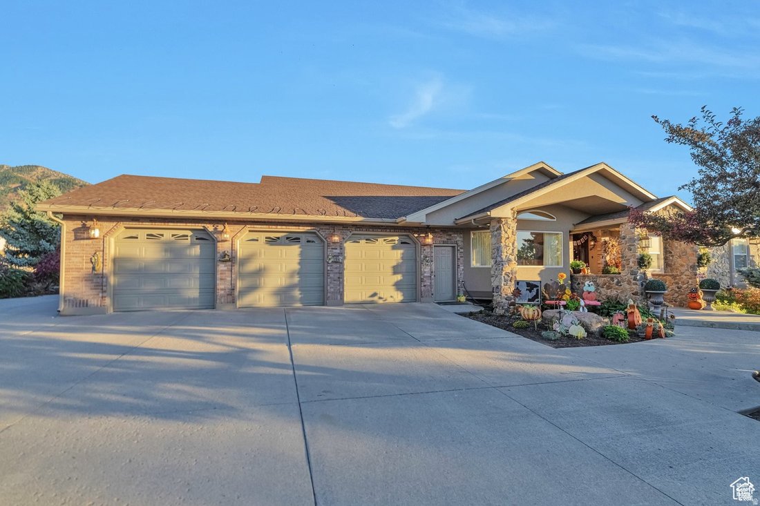 House in Hyde Park, Utah, United States 2 - 17733096