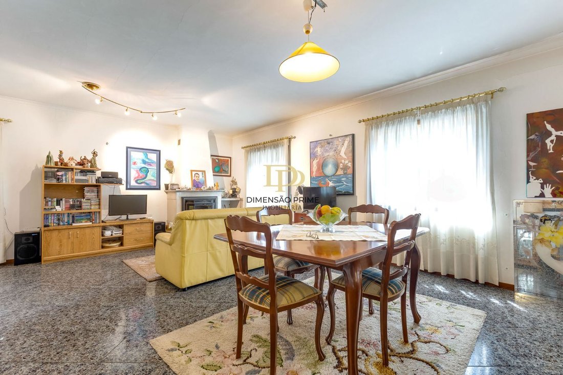 Townhouse in Custoias, Leca do Balio e Guifoes, Porto District, Portugal 4 - 17725248