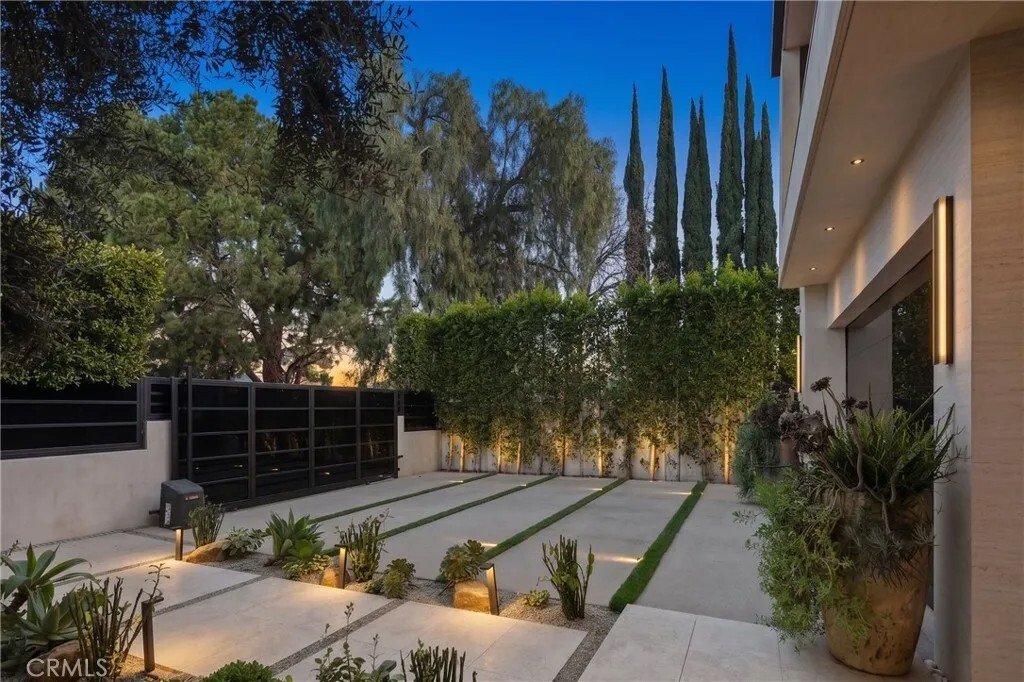 House in Los Angeles, California, United States 3 - 17505200