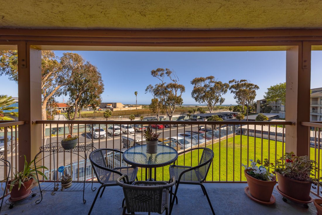 Condo in Port Hueneme, California, United States 2 - 17733114