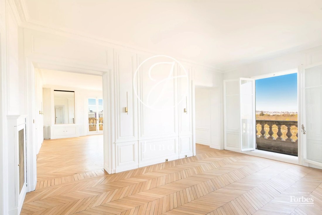 Apartment in Porte Dauphine, Paris 16e Arrondissement, Paris 5 - 17616623