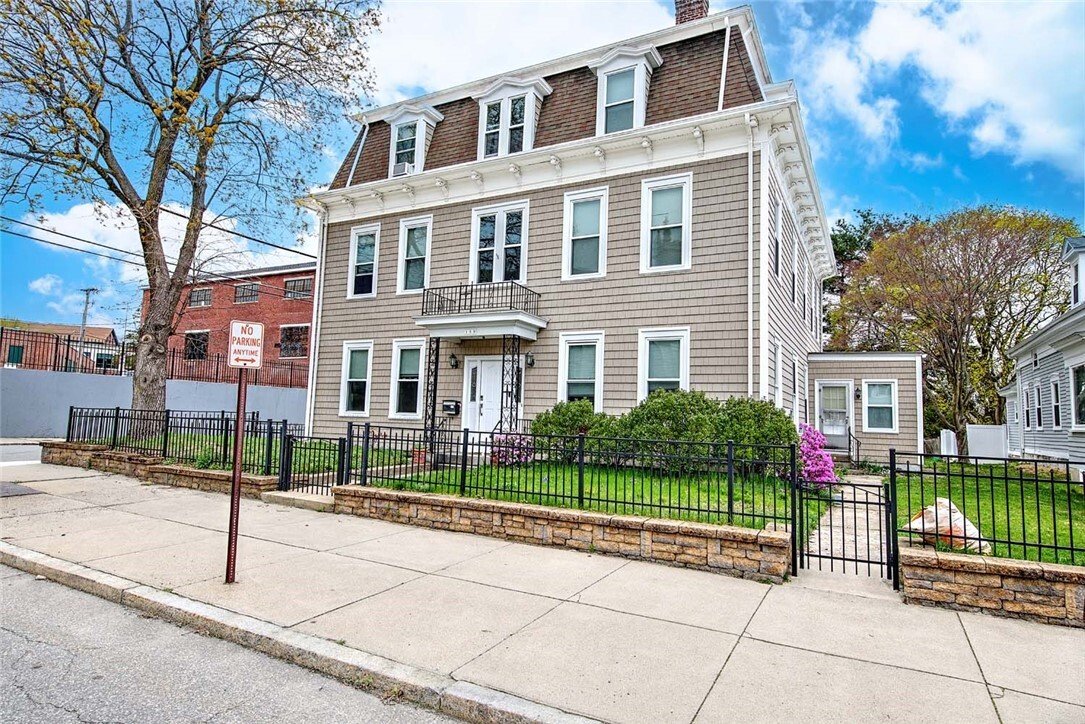 House in Woonsocket, Rhode Island, United States 1 - 17732723
