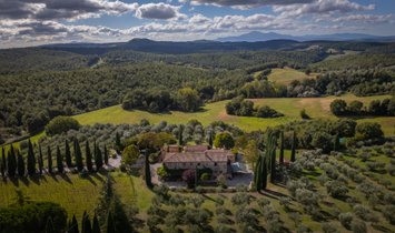 Casa di campagna a Asciano, Toscana, Italia 1