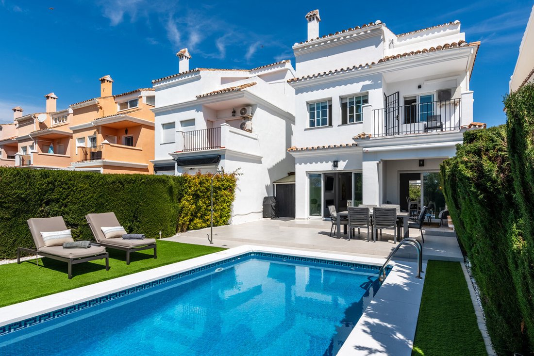 Villa in Benahavis, Andalusia, Spain 1 - 17733283