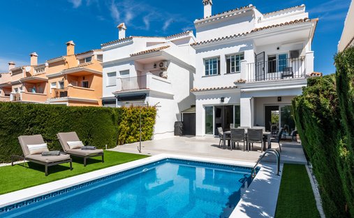 Villa in Benahavis, Andalusia, Spain 1