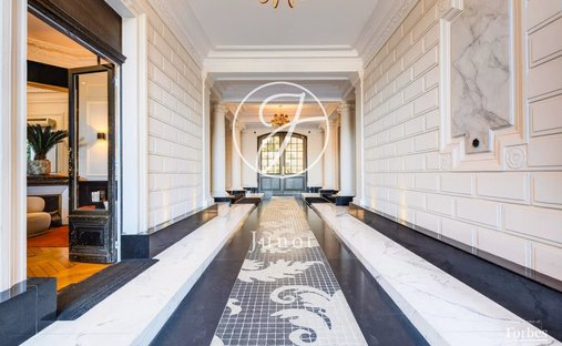 Apartment in Porte Dauphine, Paris 16e Arrondissement, Paris 1