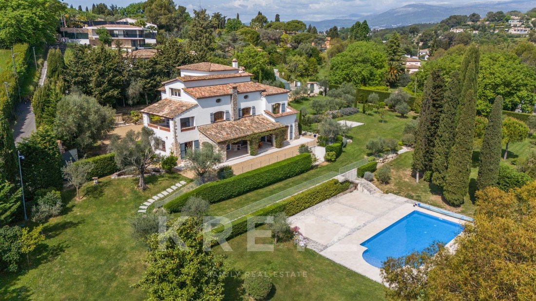 House in Mougins, Provence-Alpes-Côte d'Azur, France 4 - 17733452