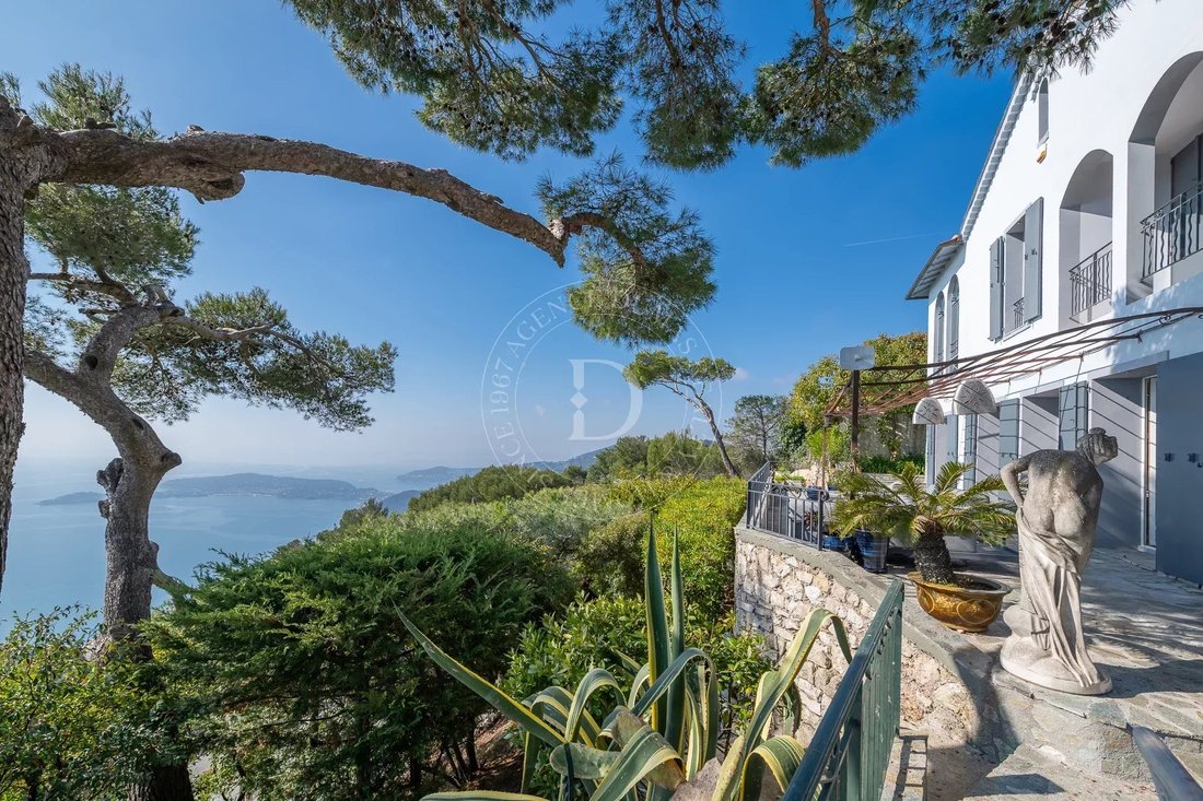 House in Èze, Provence-Alpes-Côte d'Azur, France 1 - 17733292