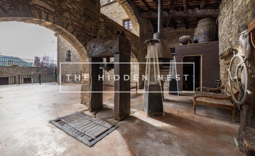 Landhaus in Talamanca, Katalonien, Spanien 1