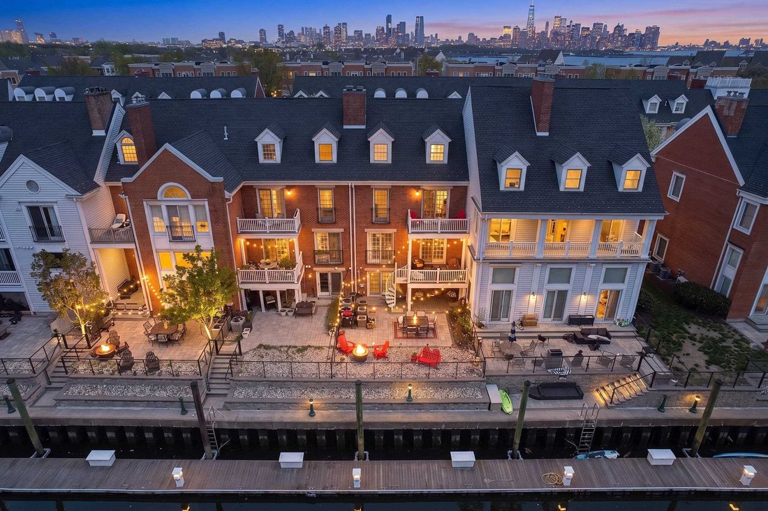 House in Jersey City, New Jersey, United States 1 - 17733265