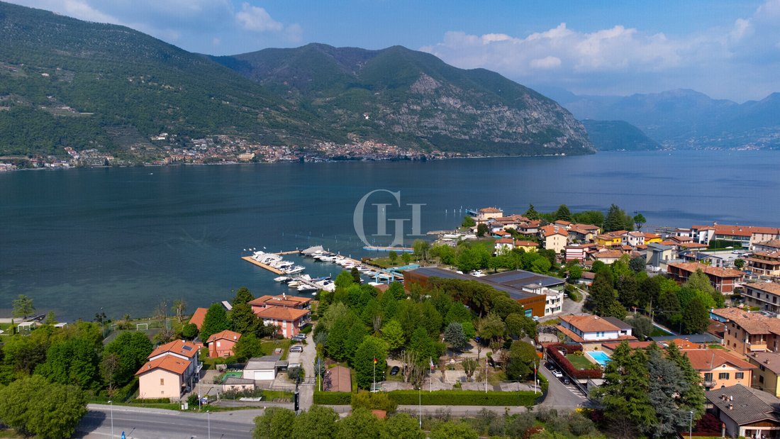 House in Iseo, Lombardy, Italy 4 - 17733357