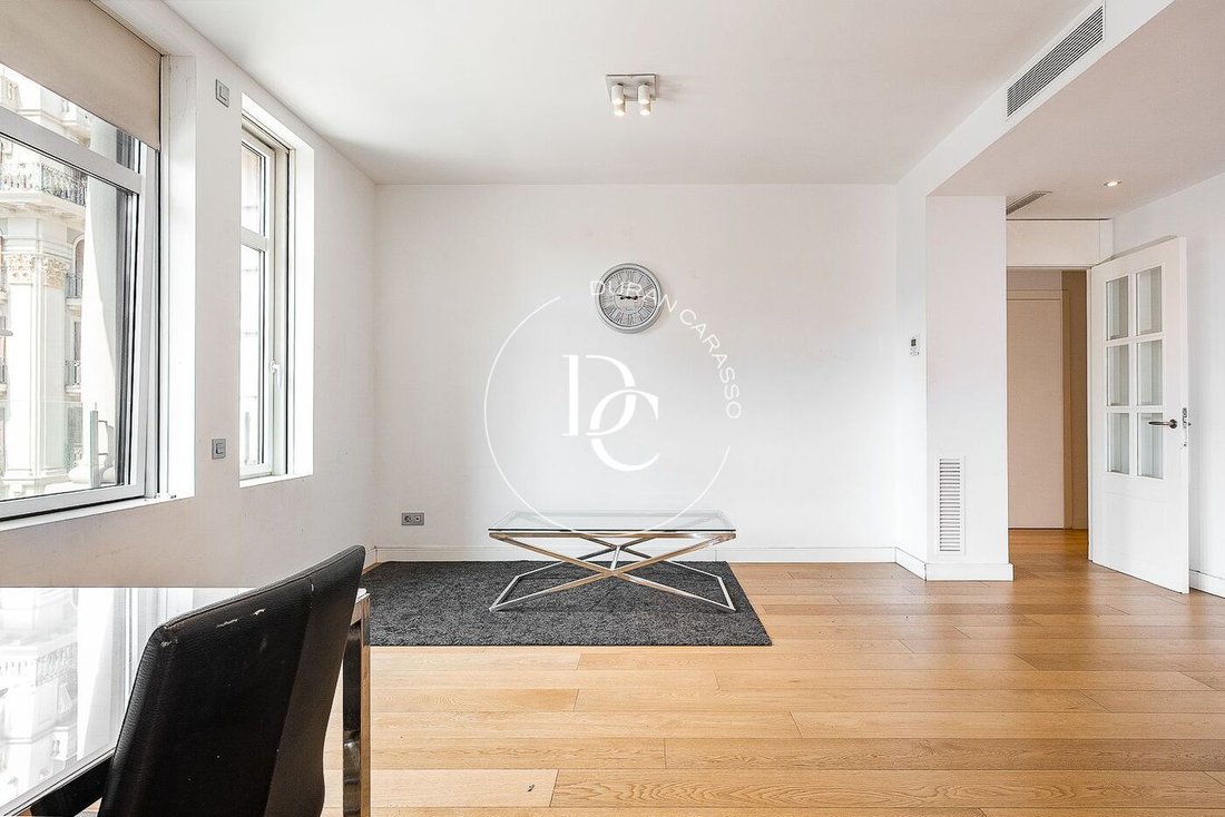 Apartment in Ciutat Vella, Barcelona, Spain 4 - 17733253