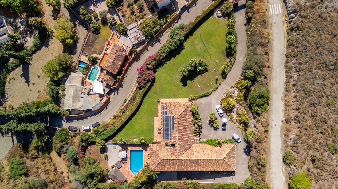 Villa in Benahavis, Andalusia, Spain 3 - 17733282