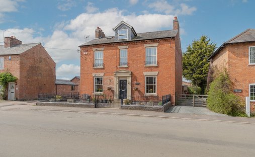 House in Willoughby Waterleys, England 1