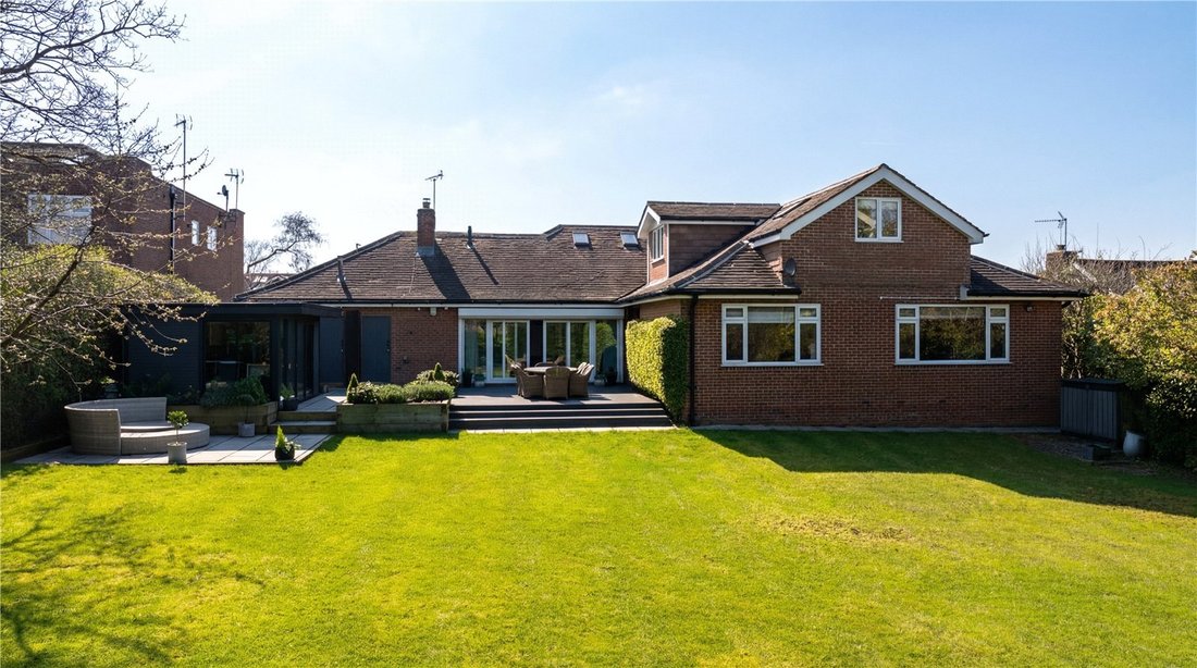 House in Alwoodley, Leeds, England 1 - 17733156