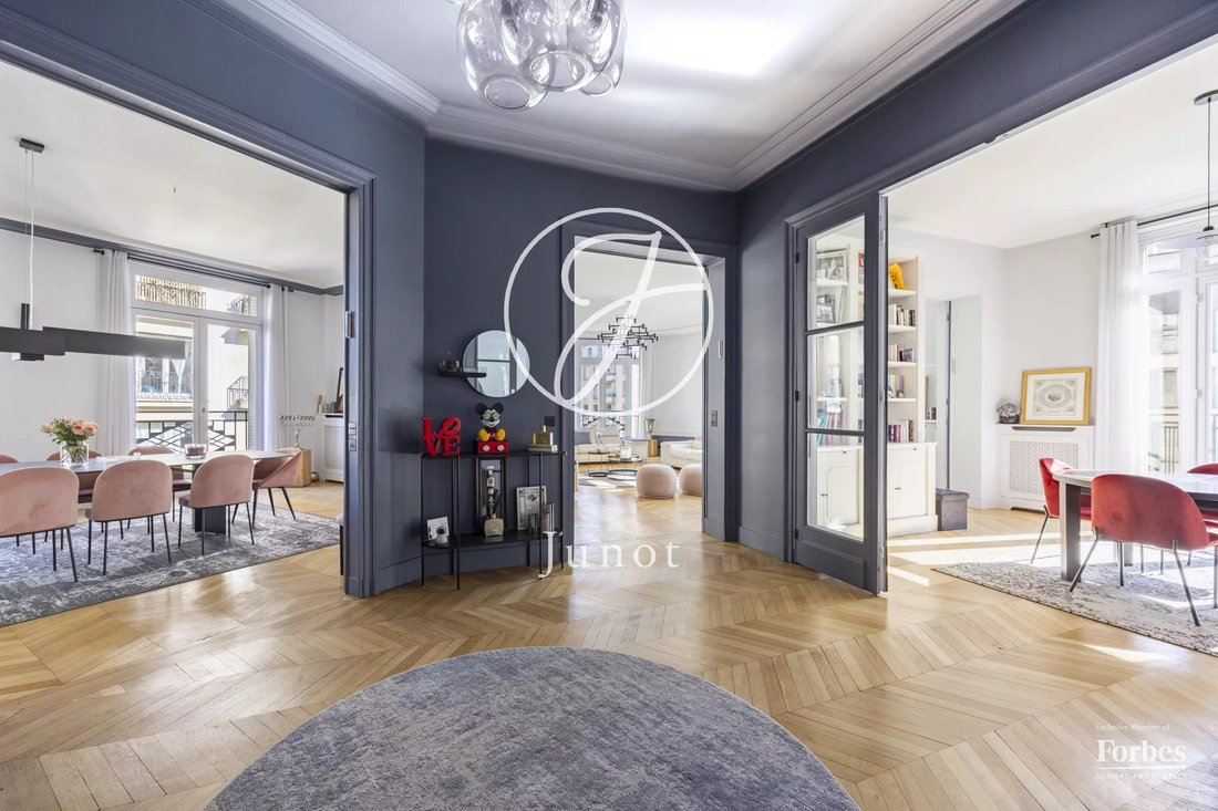 Apartment in Muette Nord, Paris 16e Arrondissement, Paris 5 - 17389102