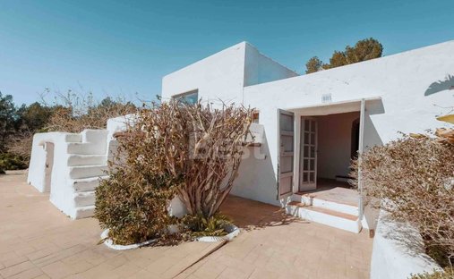 Country House in Santa Eularia des Riu, Balearic Islands, Spain 1