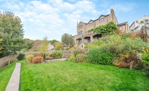 House in Fenay Bridge, England 1