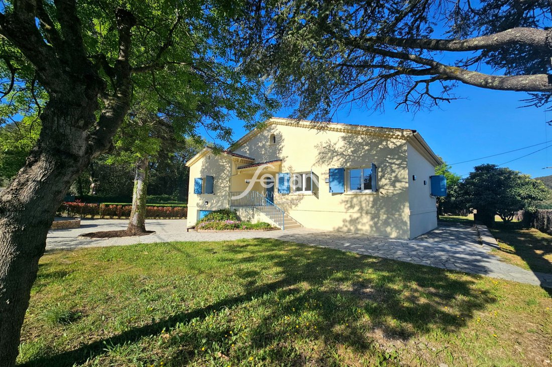 Villa in La Motte, Provence-Alpes-Côte d'Azur, France 1 - 17733315