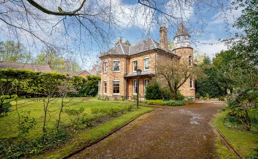 House in Mansfield, England 1