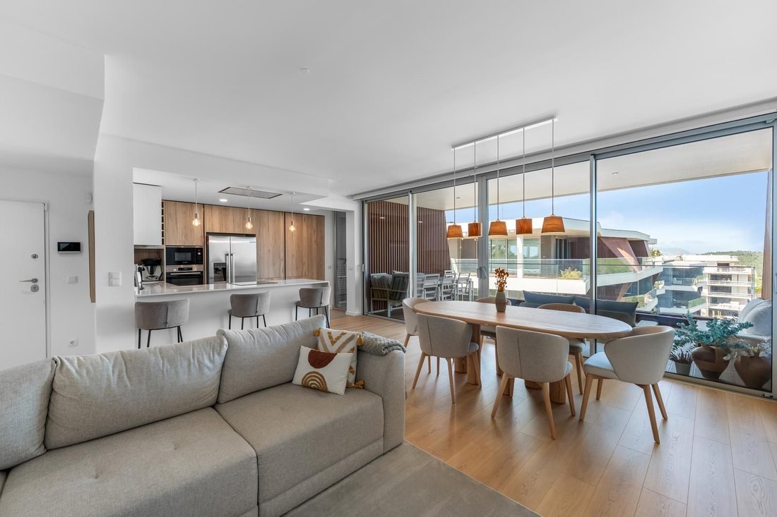 Apartment in Belas, Lisbon, Portugal 3 - 17733959
