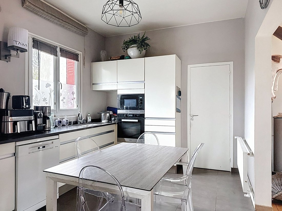 House in Plateau Ouest, Suresnes, France 4 - 17733422
