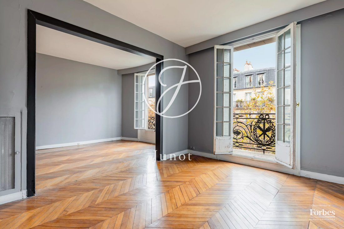 Apartment in Gros Caillou, Paris 7e Arrondissement, Paris 3 - 17339793