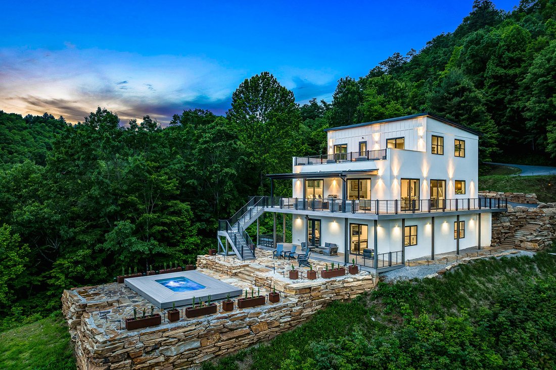House in Bryson City, North Carolina, United States 1 - 17733381