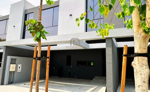 Stadthaus in Al Rahmaniya, Emirat Schardscha, Vereinigte Arabische Emirate 1