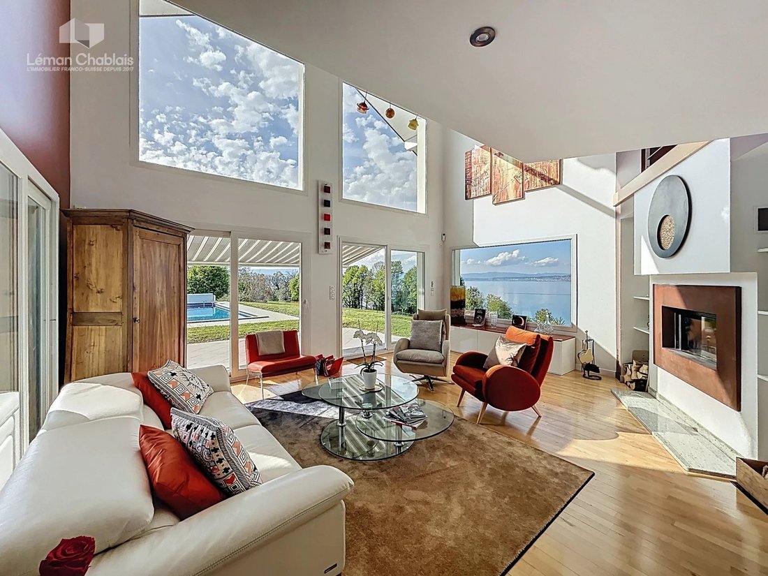 Villa in Evian-les-Bains, Auvergne-Rhône-Alpes, France 2 - 17733383