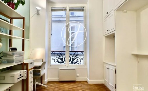 Apartment in Saint Thomas d'Aquin, Paris 7e Arrondissement, Paris 1