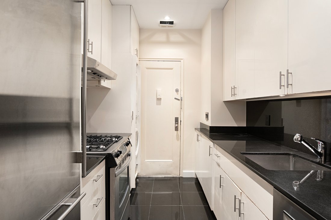 Condo in New York, New York, United States 2 - 17733490