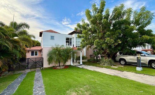House in Rio Hato, Coclé Province, Panama 1
