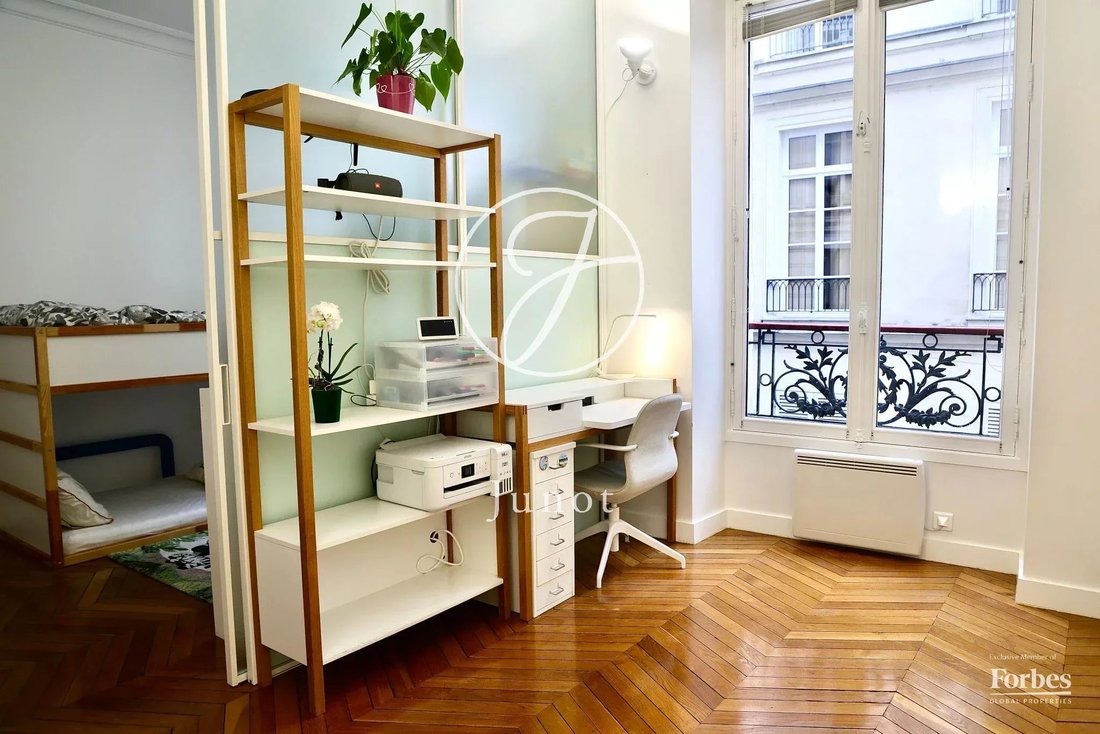 Apartment in Saint Thomas d'Aquin, Paris 7e Arrondissement, Paris 3 - 17721079