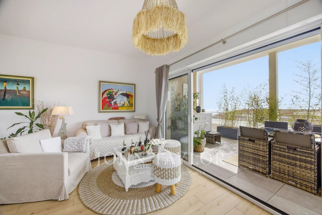 Apartment in Plans, Villeneuve-Loubet, France 2 - 17733527